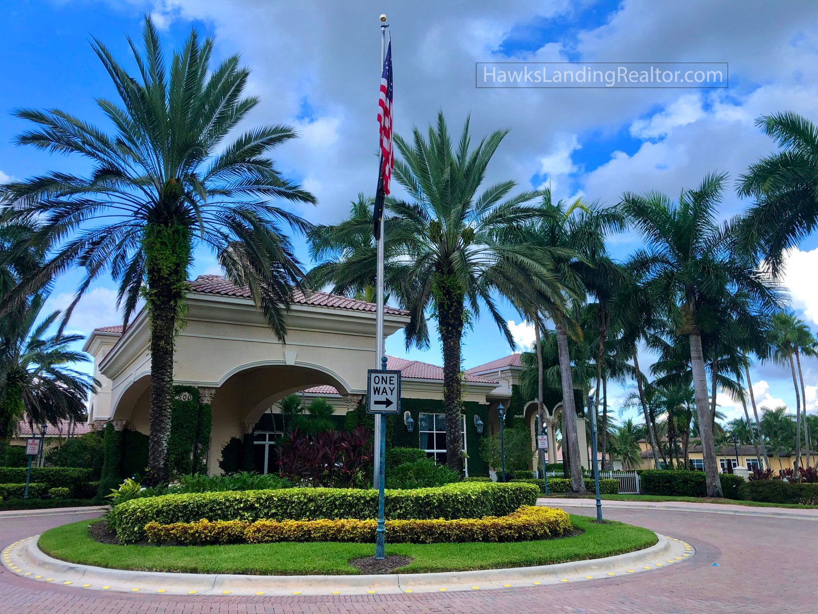 Entrance to the clubhouse at Hawks Landing Plantation